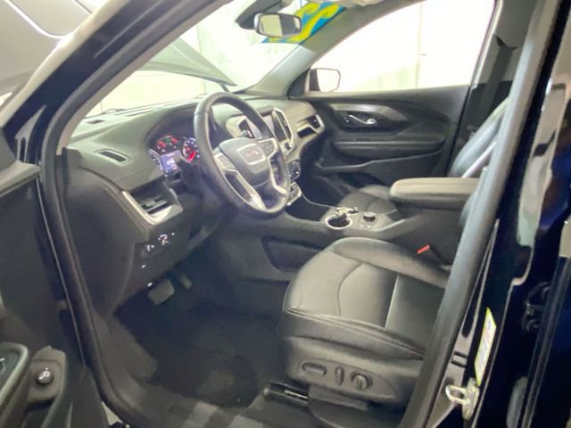 Used 2023 GMC Terrain SLT image 27