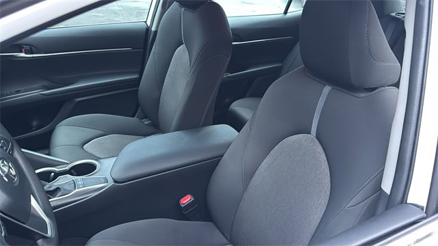 Used 2024 Toyota Camry LE image 25