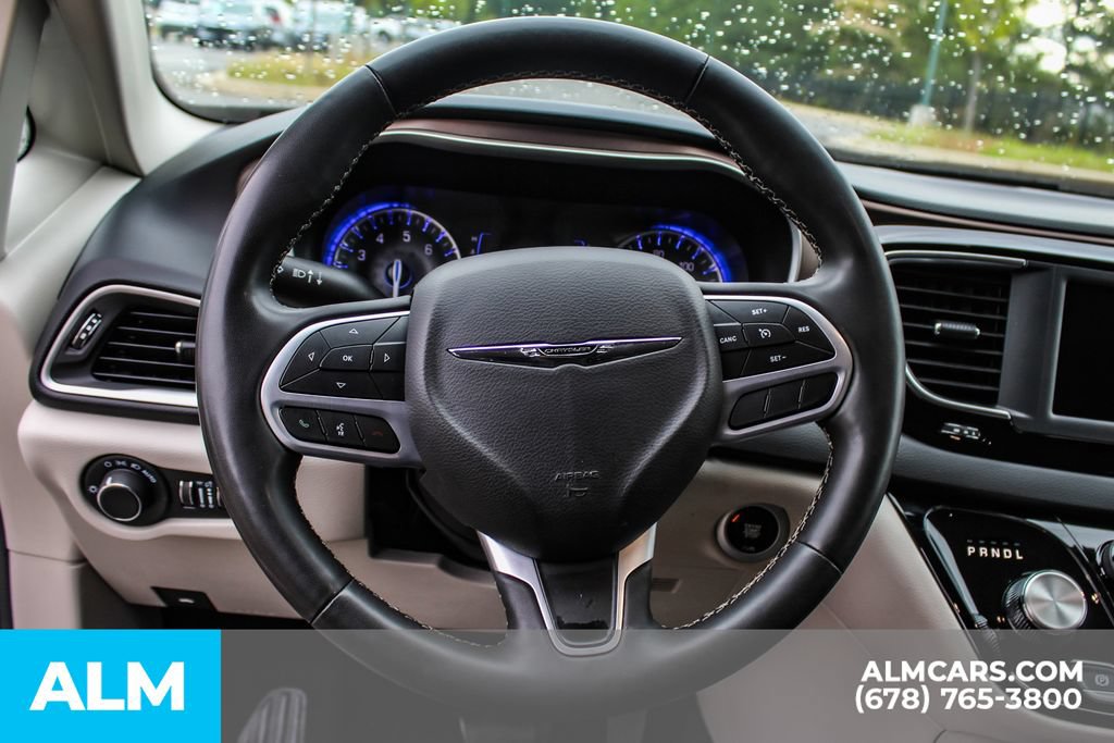 Used 2023 Chrysler Voyager LX FWD image 21