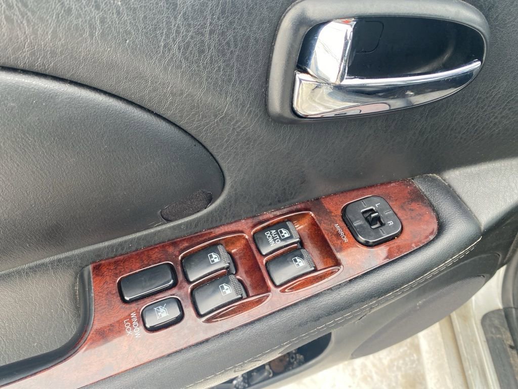 Used 2004 Hyundai Sonata image 8