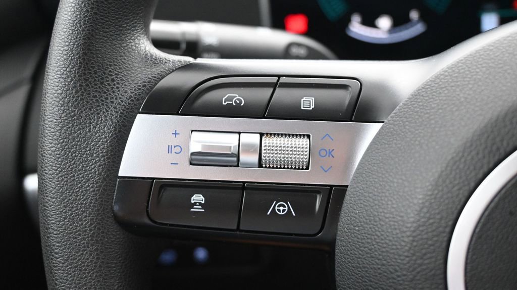 Used 2025 Hyundai Tucson SEL FWD image 29