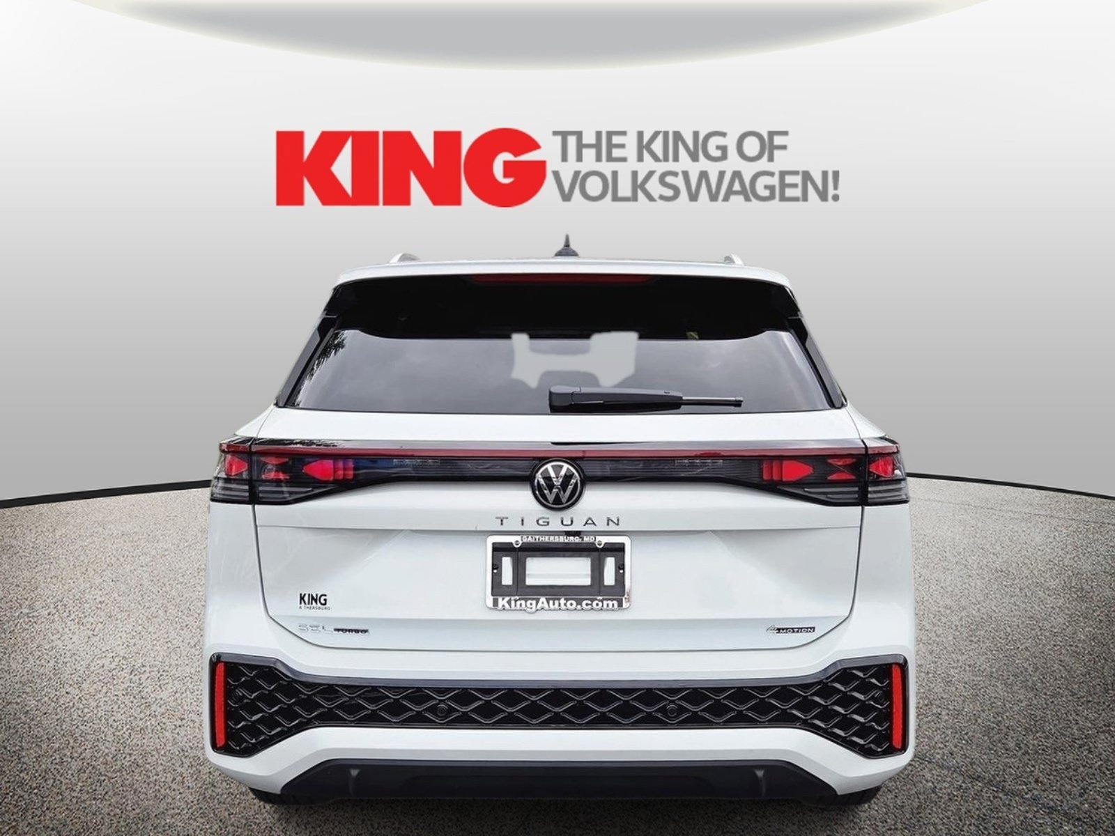 New 2026 Volkswagen Tiguan SEL R-Line AWD/4WD image 4