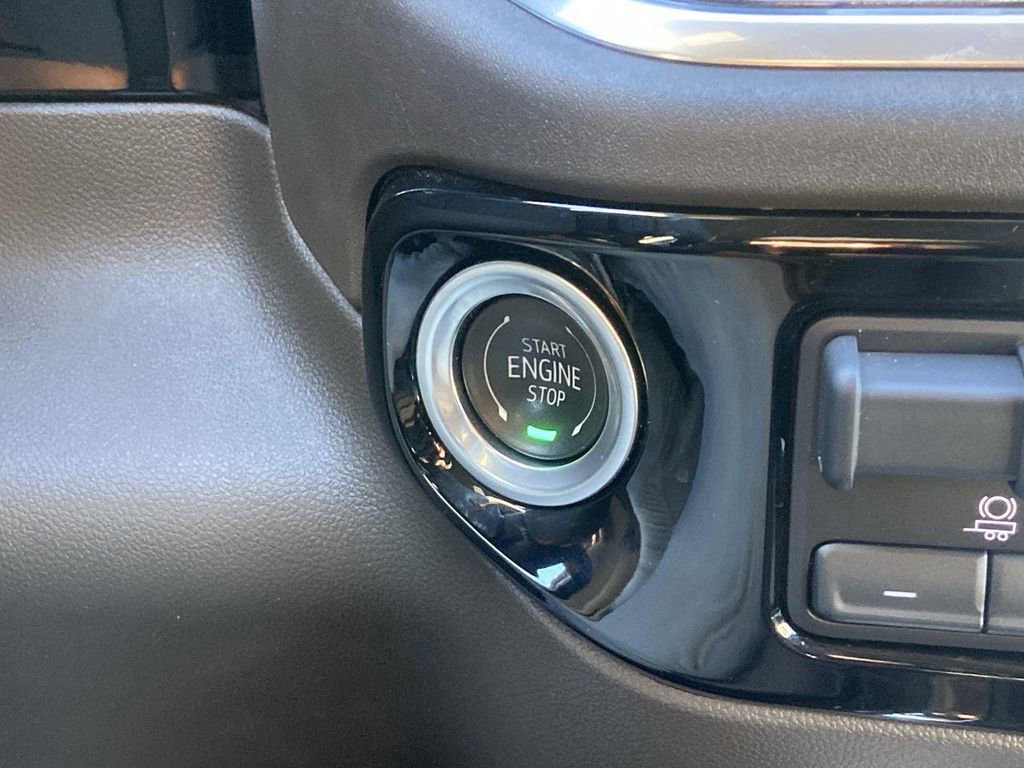 Certified 2024 Chevrolet Silverado 1500 LTZ image 17