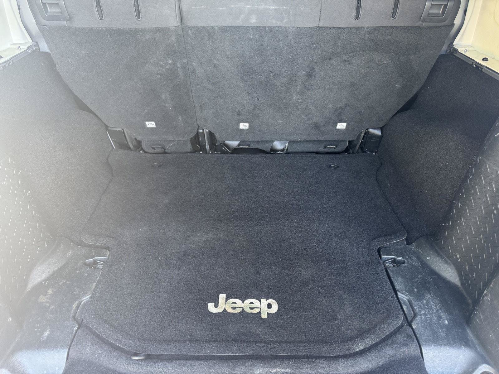 Used 2017 Jeep Wrangler Unlimited Sport w/ Quick Order Package 24S AWD/4WD image 17