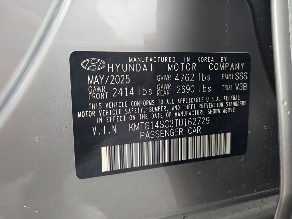 Used 2026 Genesis G70 2.5T image 30