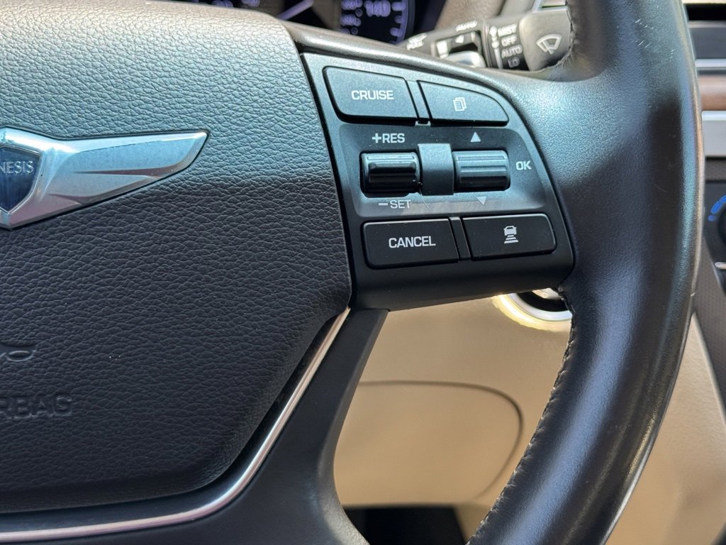 Used 2015 Hyundai Genesis 5.0 image 36