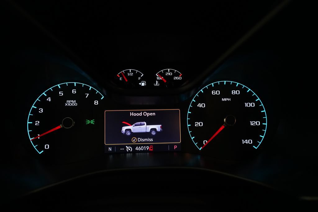 Used 2021 Chevrolet Colorado Z71 AWD/4WD image 2