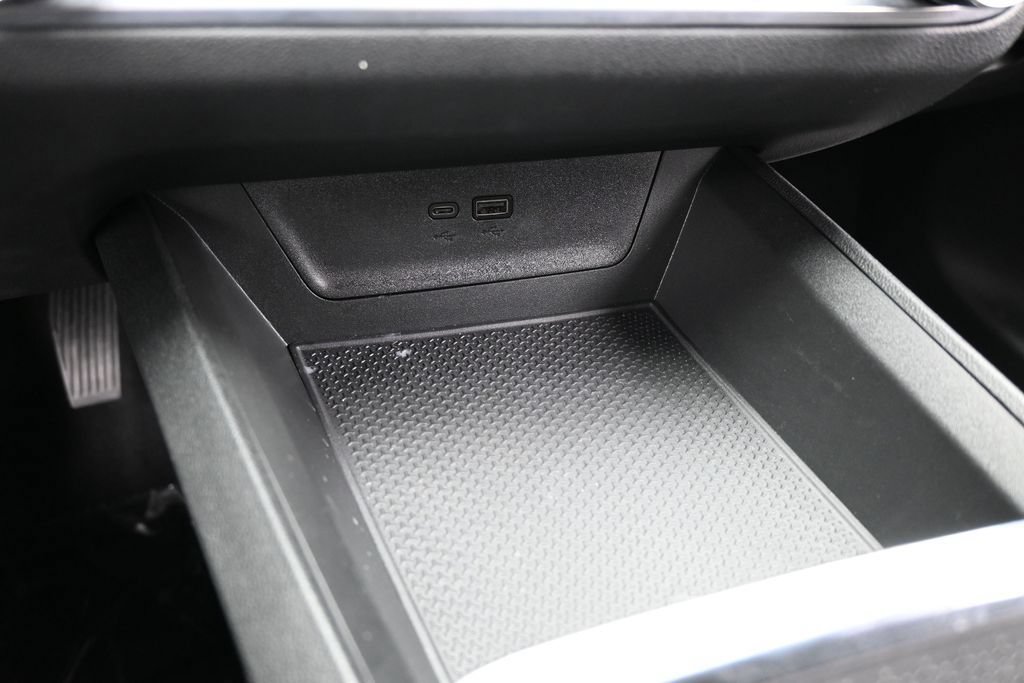 Used 2026 Chevrolet Equinox LT FWD image 23