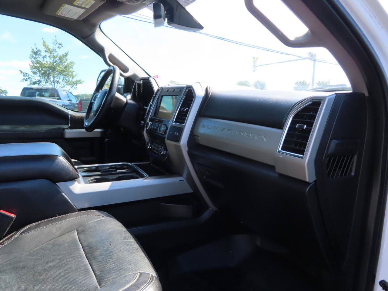 Used 2018 Ford F250 Lariat w/ Lariat Ultimate Package AWD/4WD image 55