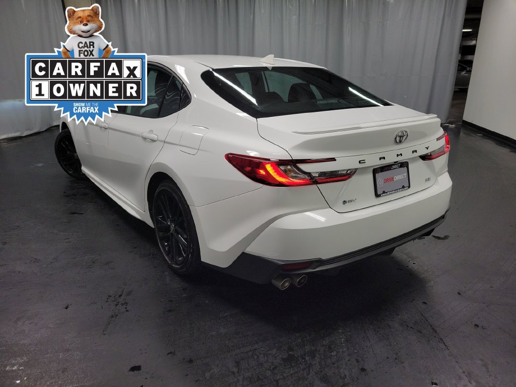 Used 2025 Toyota Camry SE FWD image 6