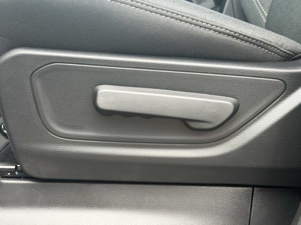 New 2026 RAM 1500 Warlock AWD/4WD image 15