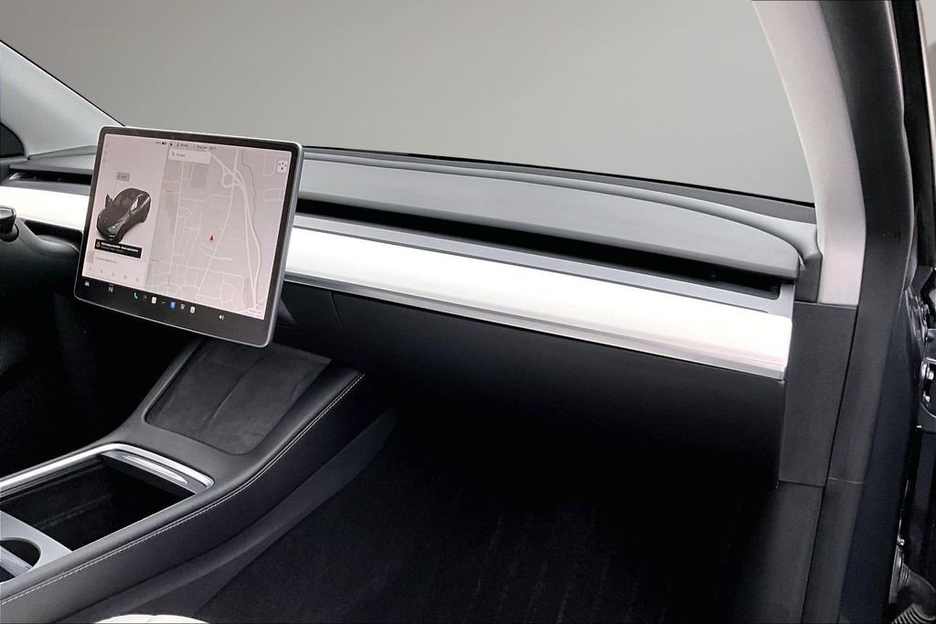 Used 2022 Tesla Model Y Performance image 24