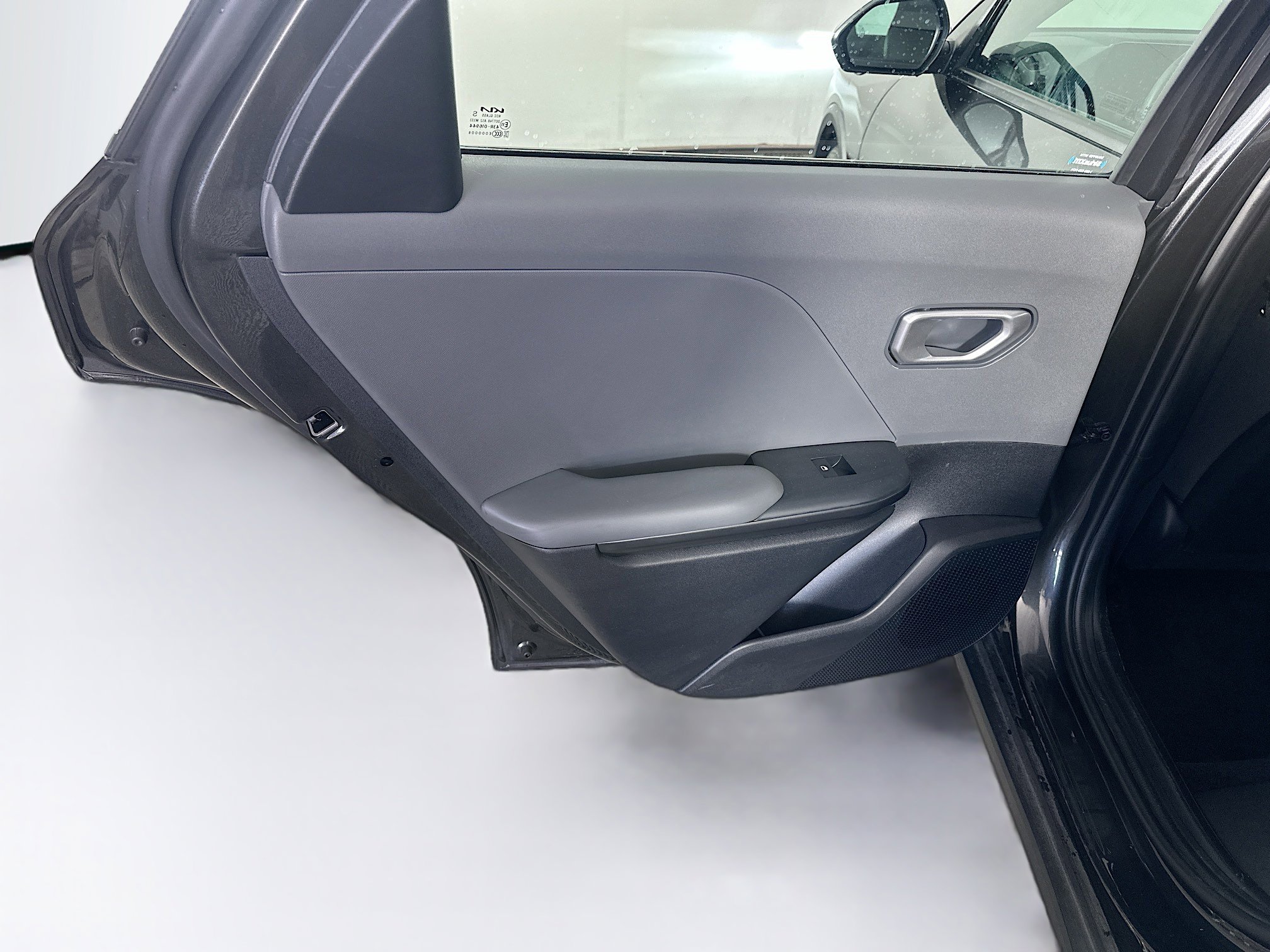 Used 2025 Kia K4 LXS image 25