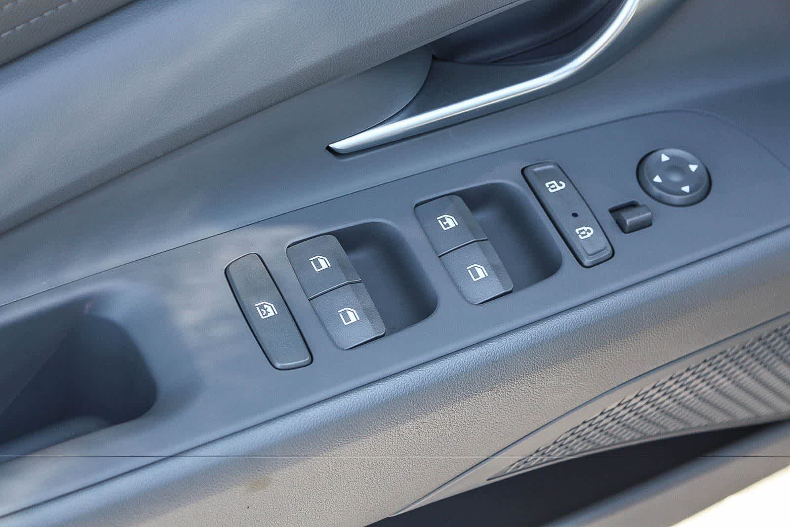 Certified 2023 Hyundai Elantra SE FWD image 26