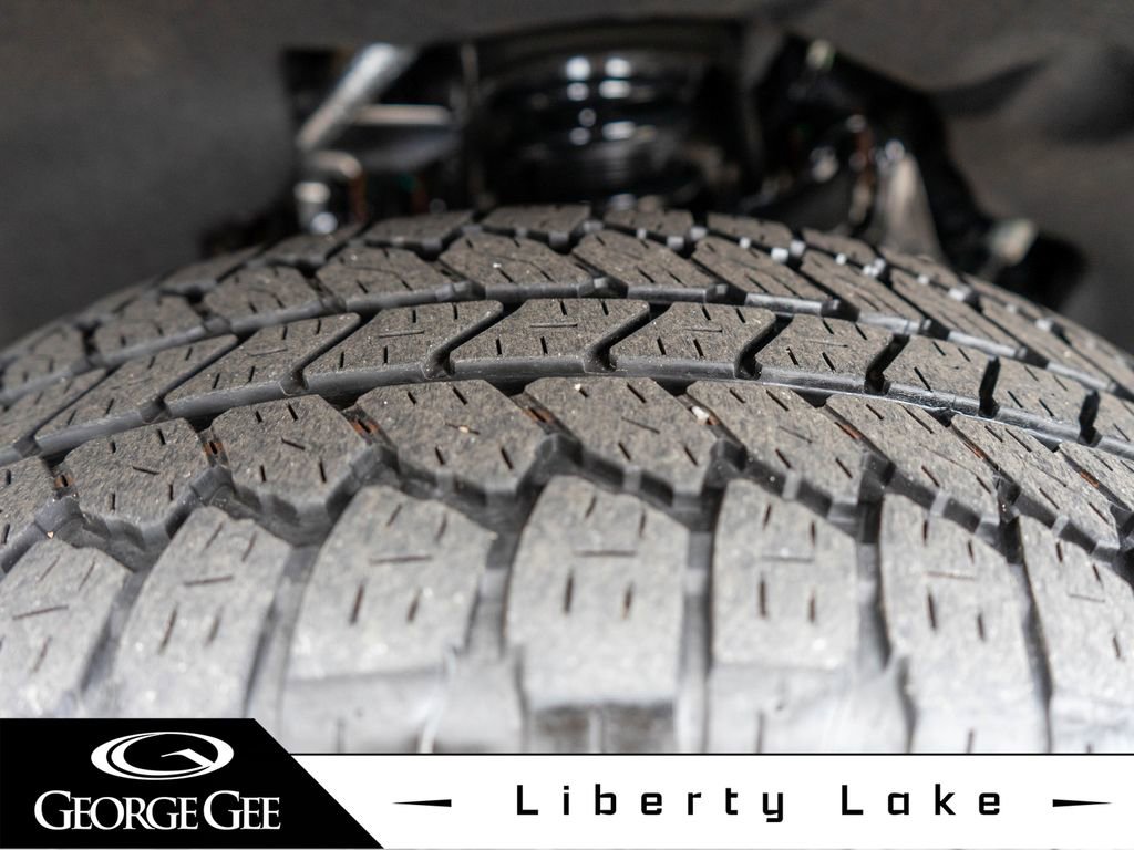 Used 2023 GMC Canyon Denali image 36