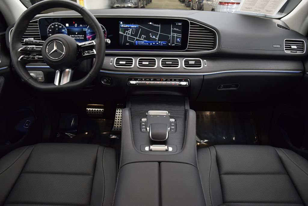 Used 2026 Mercedes-Benz GLS 450 4MATIC image 24
