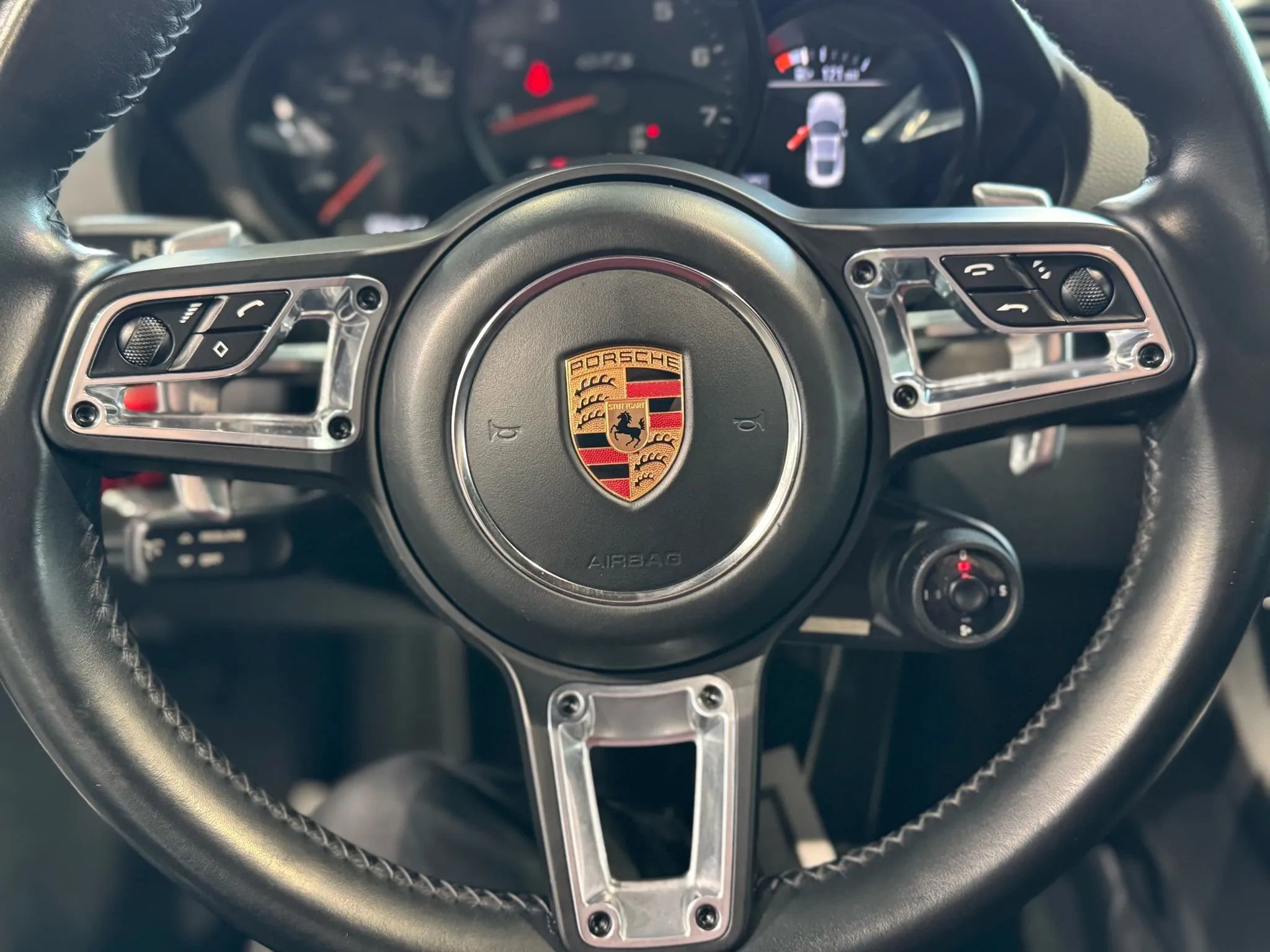 Used 2018 Porsche 718 Cayman GTS image 18