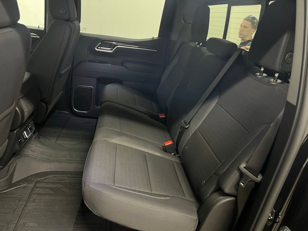 New 2026 GMC Sierra 1500 SLE w/ Preferred Package AWD/4WD image 34