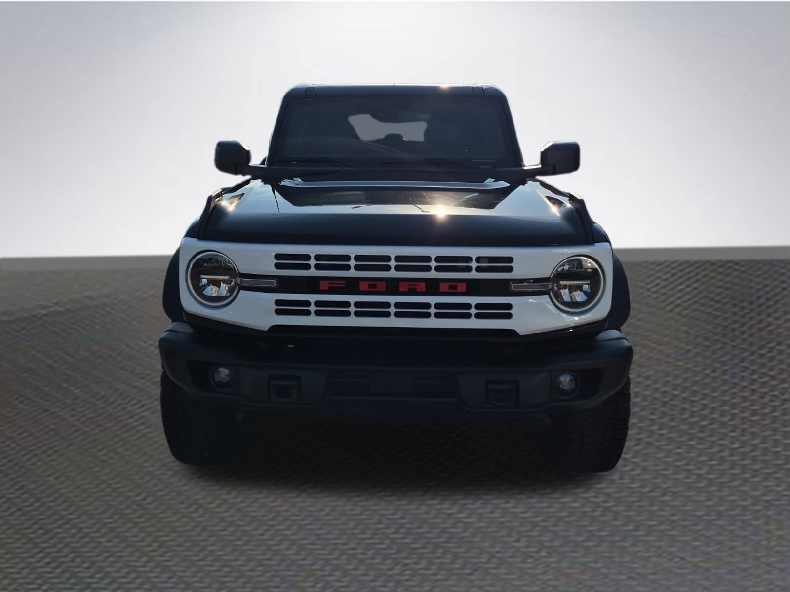 New 2025 Ford Bronco Heritage Edition image 3