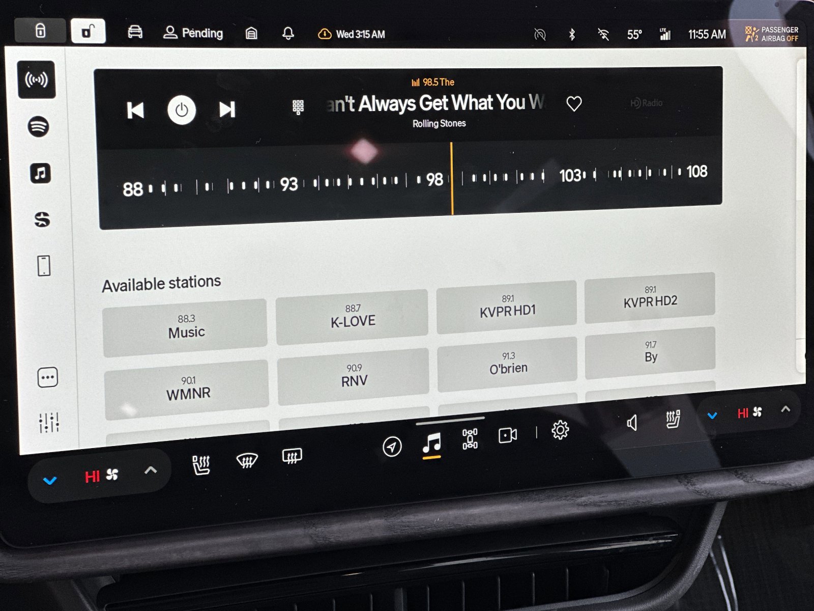 Used 2023 Rivian R1S Adventure image 18