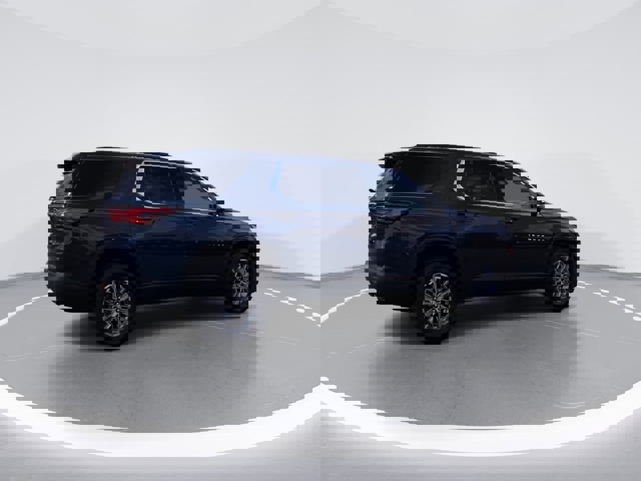 Used 2023 Chevrolet Traverse LT image 7
