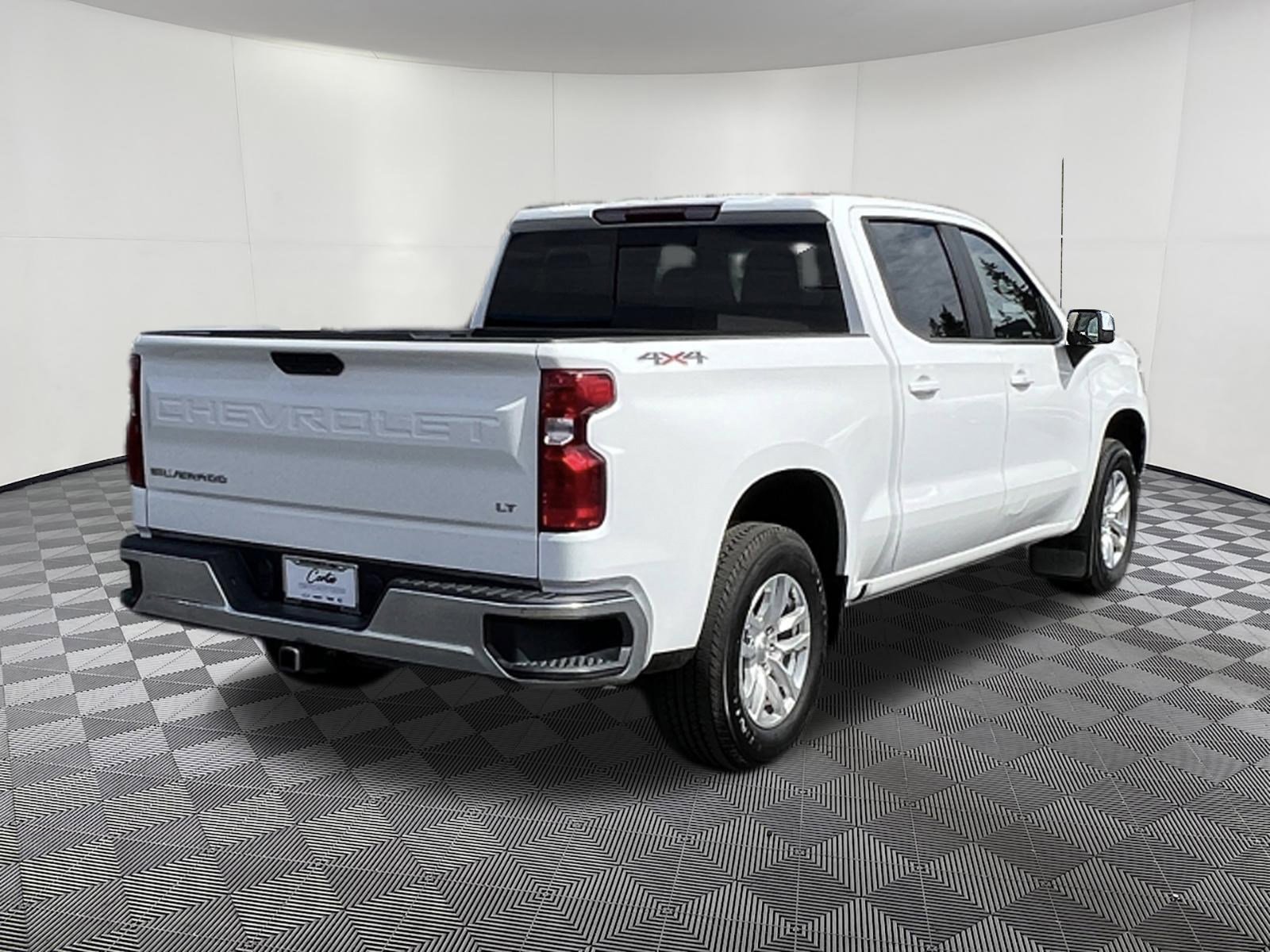 Used 2021 Chevrolet Silverado 1500 LT w/ Convenience Package II AWD/4WD image 6