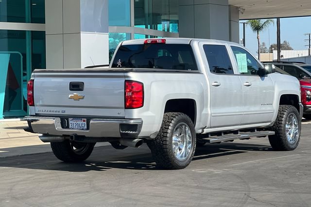 Used 2017 Chevrolet Silverado 1500 LT w/ LT Eassist Package RWD image 4