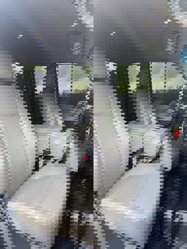 Used 2017 Ford F150 XL w/ Equipment Group 101A Mid image 11