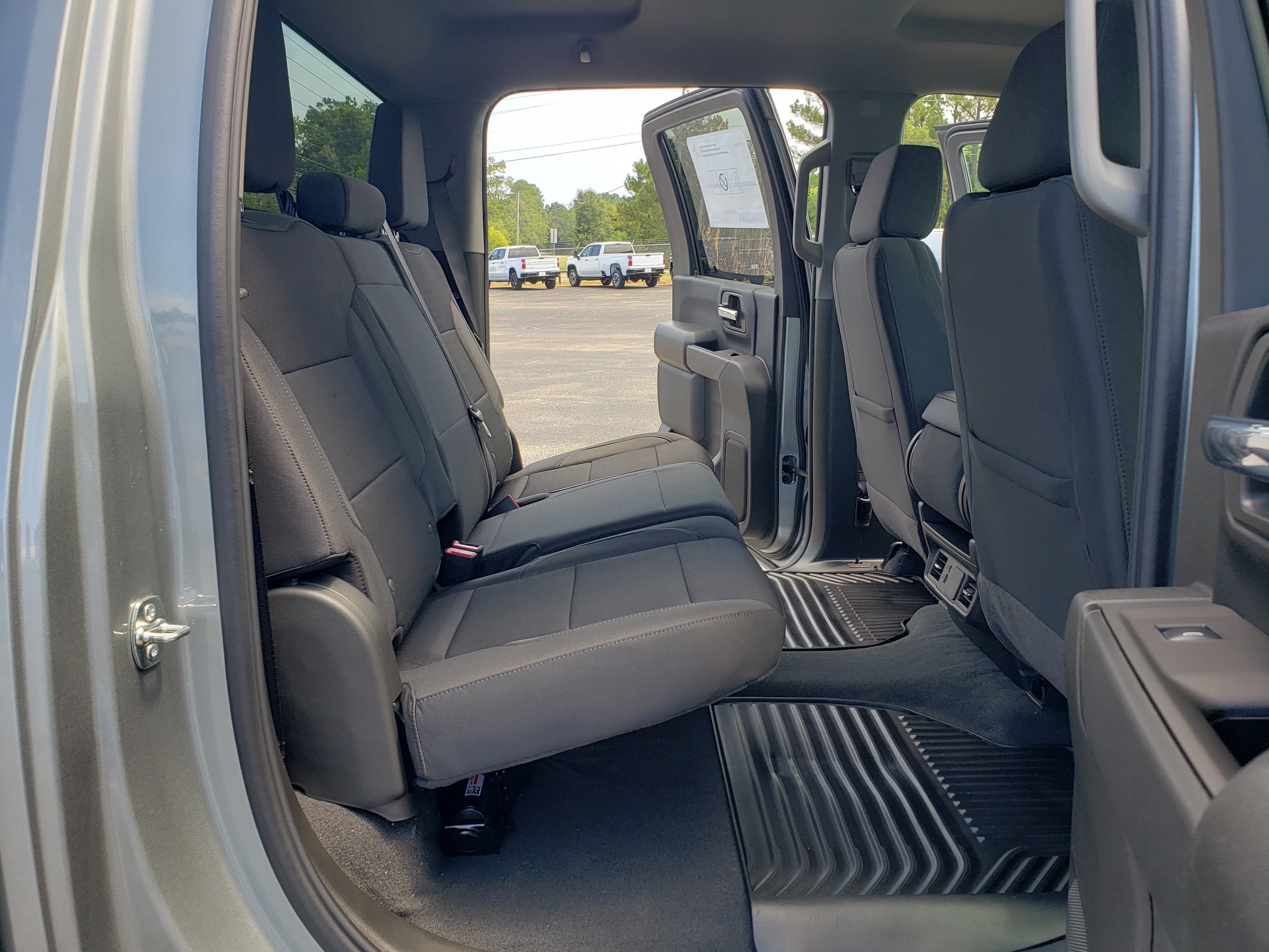 New 2026 Chevrolet Silverado 2500 Custom w/ Custom Value Package AWD/4WD image 31