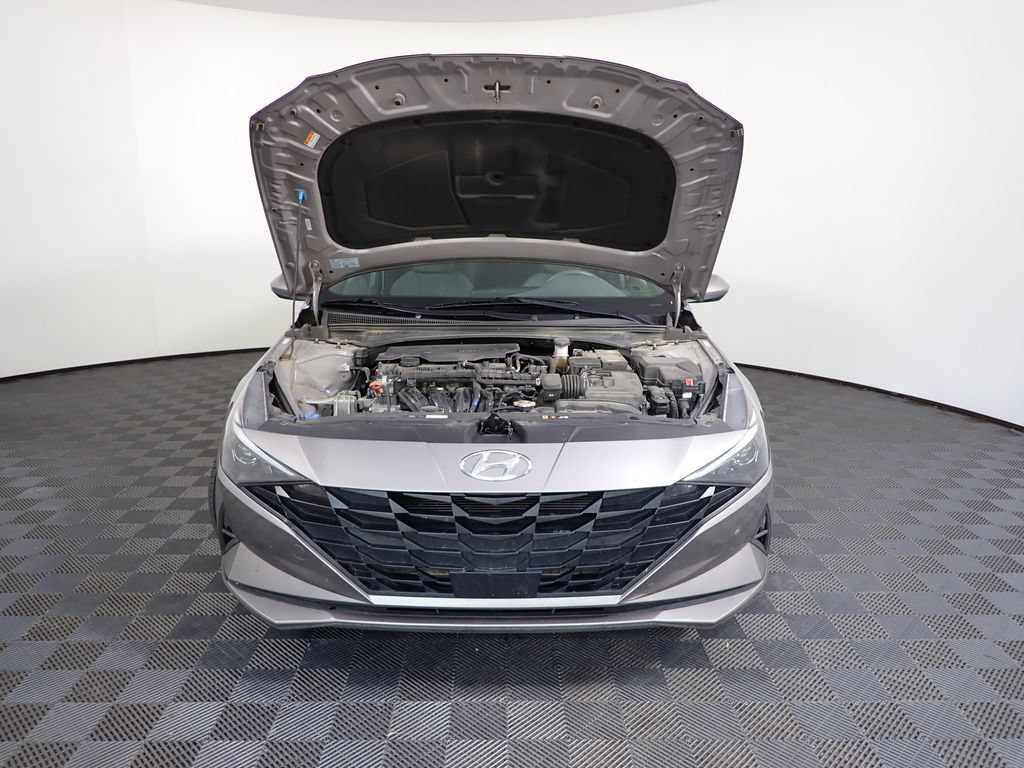 Used 2023 Hyundai Elantra SEL w/ Convenience Package FWD image 40