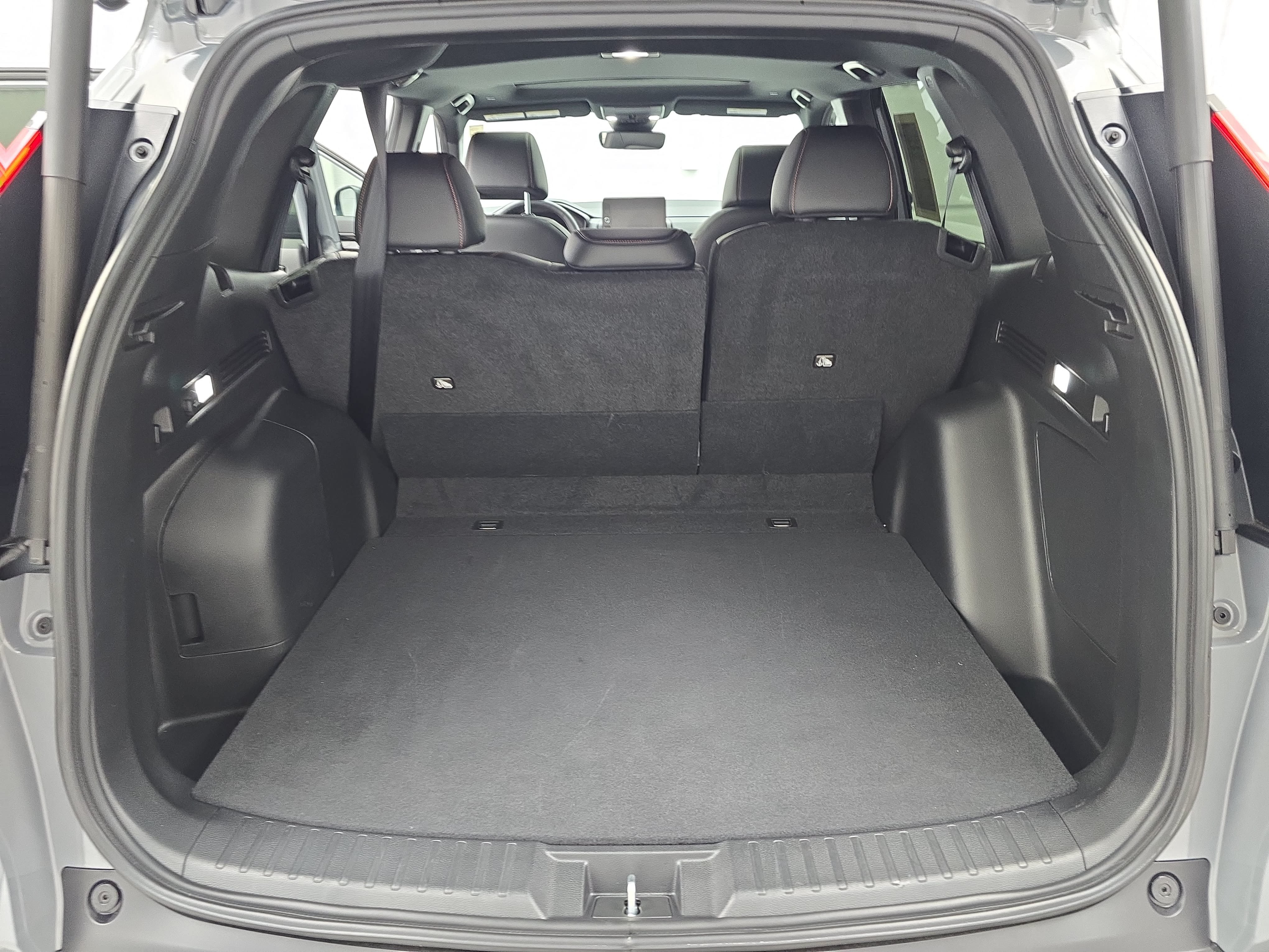 Used 2025 Honda CR-V Sport Touring image 14