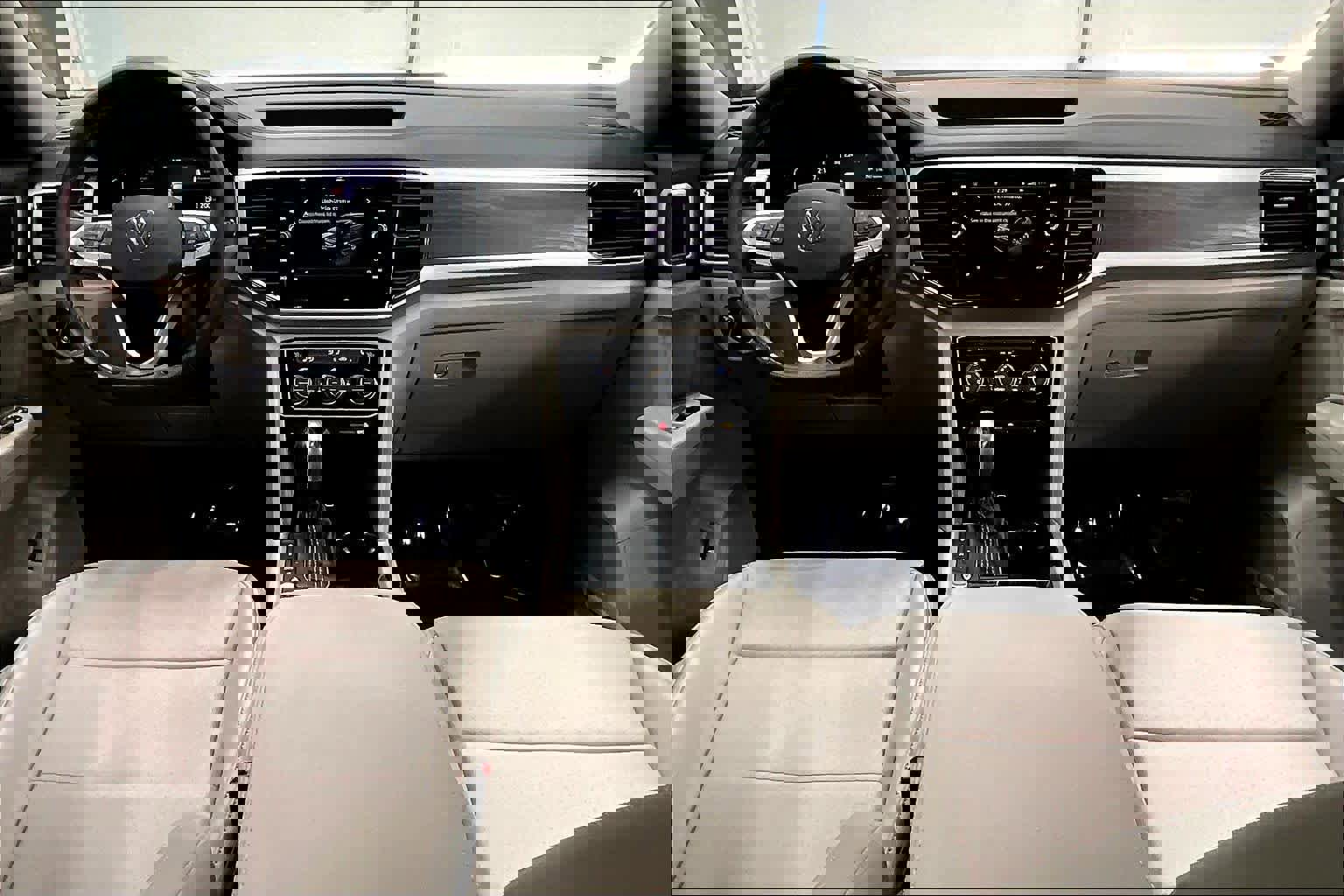 Used 2023 Volkswagen Atlas SE w/ Panoramic Sunroof Package image 18