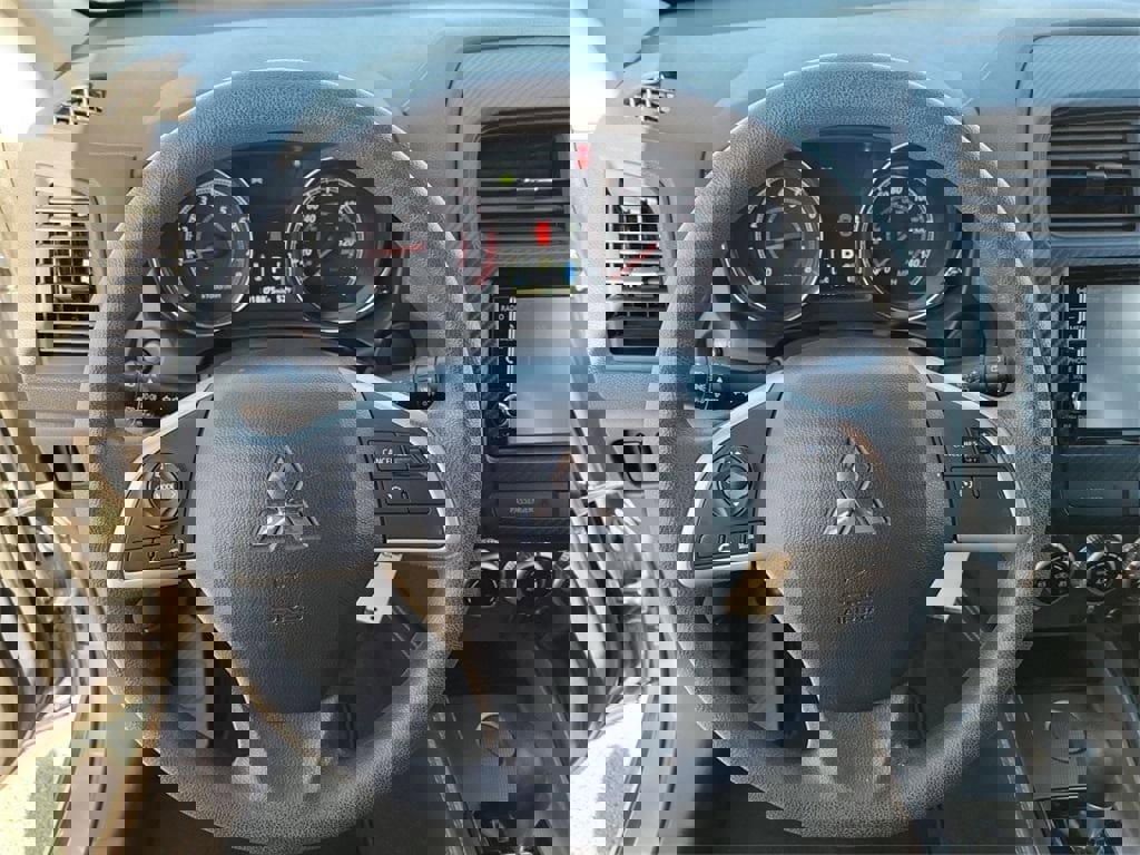 Used 2022 Mitsubishi Outlander Sport ES image 21