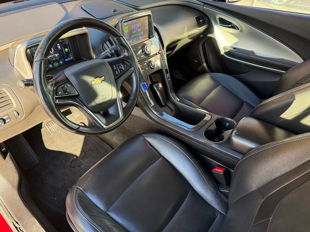 Used 2013 Chevrolet Volt Premium w/ Premium Trim Package image 25