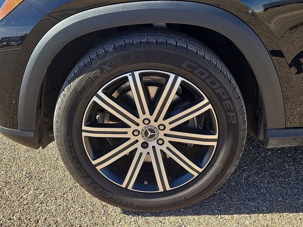 Used 2025 Mercedes-Benz GLE 350 4MATIC image 11