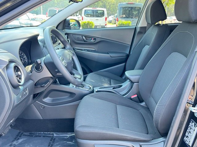 Used 2022 Hyundai Kona SEL w/ Cargo Package FWD image 7