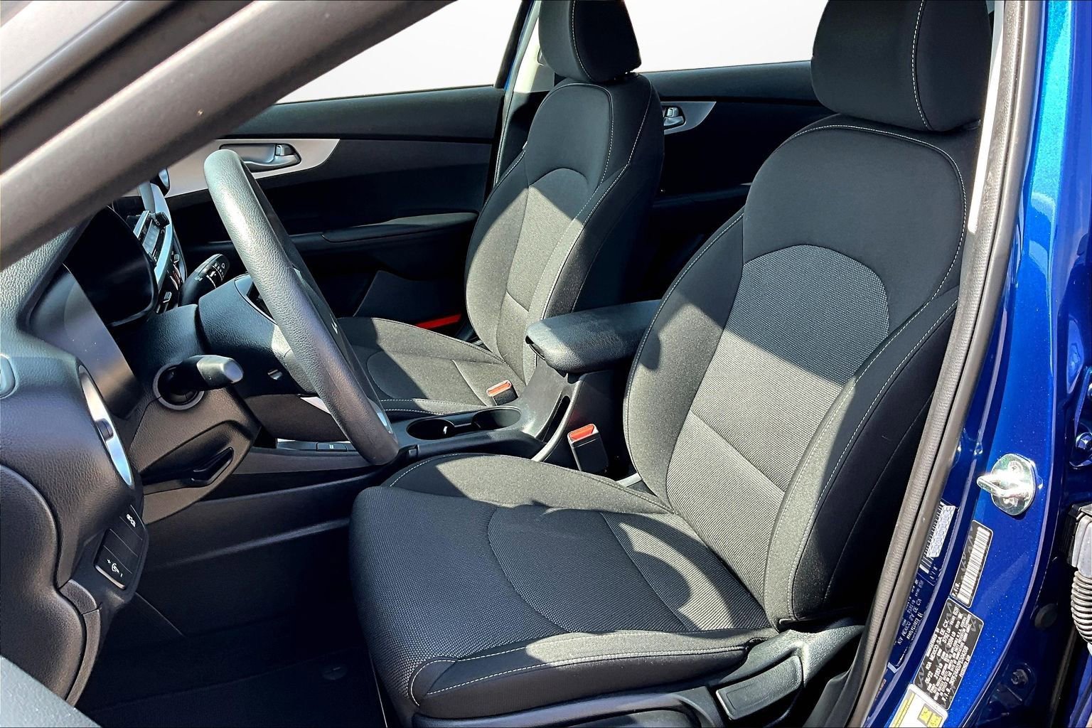 Used 2023 Kia Forte LXS image 15