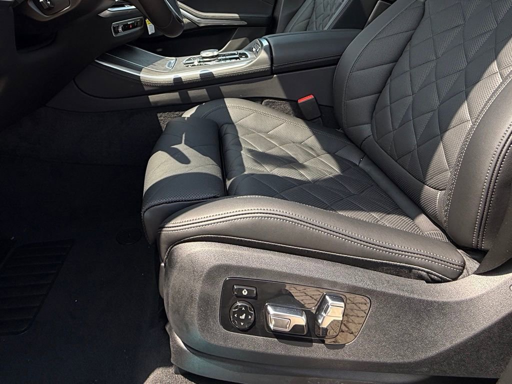 Used 2026 BMW X5 xDrive50e w/ Climate Comfort Package image 17