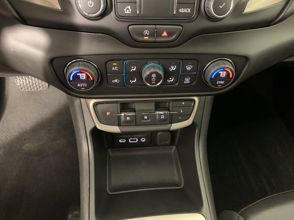 Used 2022 GMC Terrain Denali w/ Black Diamond Edition image 26