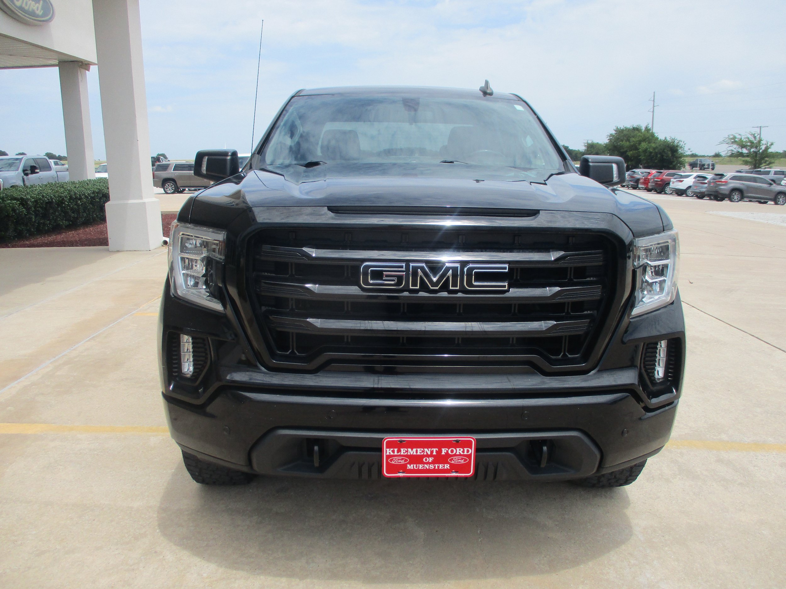 Used 2020 GMC Sierra 1500 Elevation w/ Elevation Value Package AWD/4WD image 10
