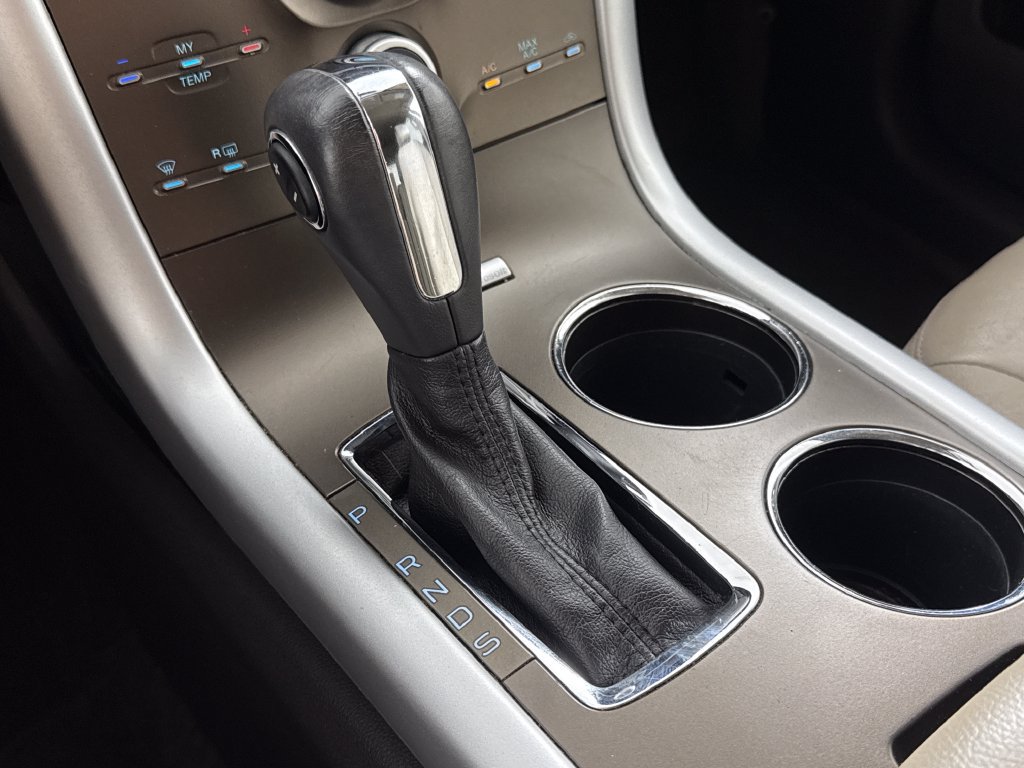 Used 2014 Ford Edge SEL w/ Equipment Group 205A FWD image 17