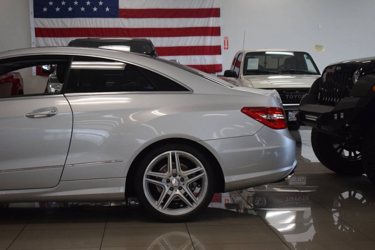 Used 2011 Mercedes-Benz E 550 Coupe image 12