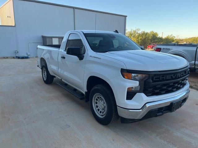 Used 2025 Chevrolet Silverado 1500 W/T w/ Trailering Package image 3