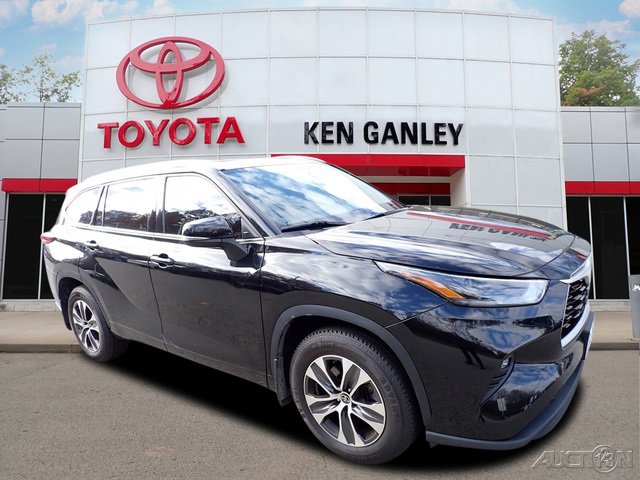 Used 2022 Toyota Highlander XLE