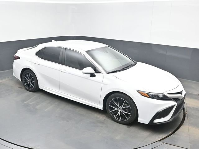 Used 2023 Toyota Camry SE