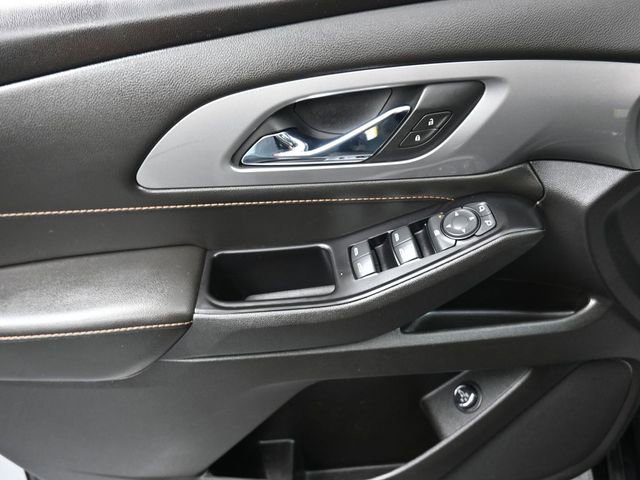 Used 2019 Chevrolet Traverse LT image 13