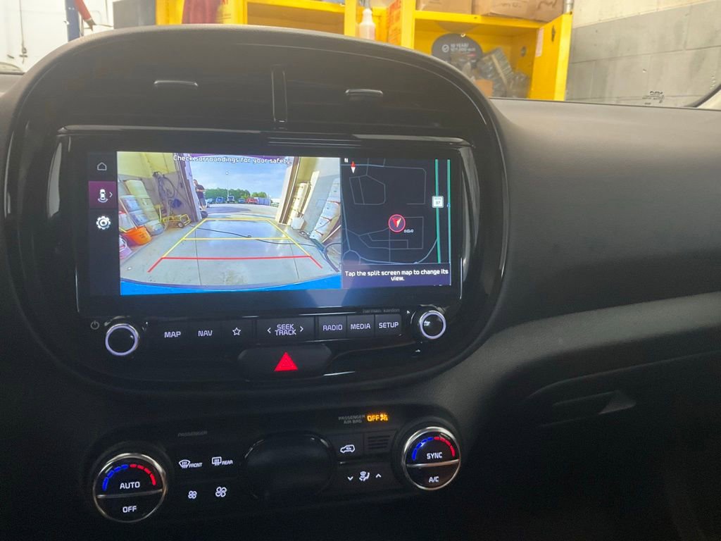 Used 2025 Kia Soul EX FWD image 16