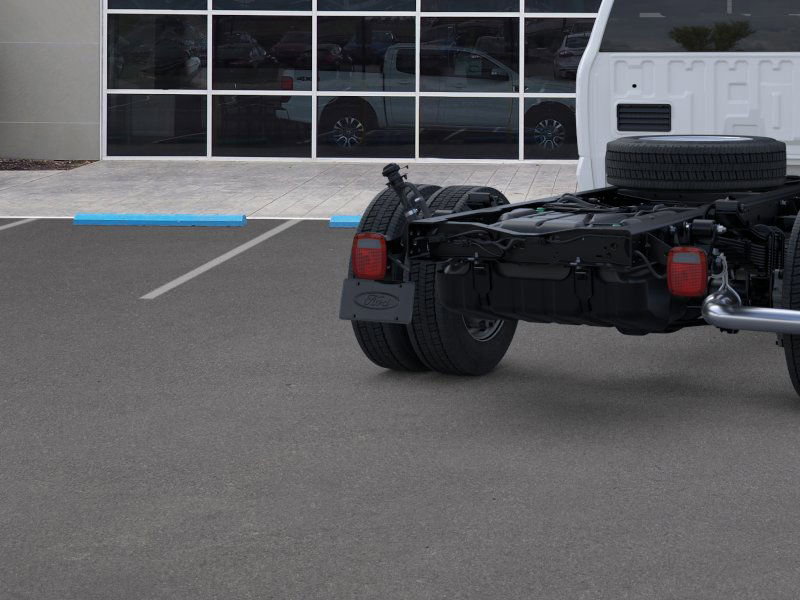 New 2025 Ford F450 XL w/ XL Chrome Package image 21