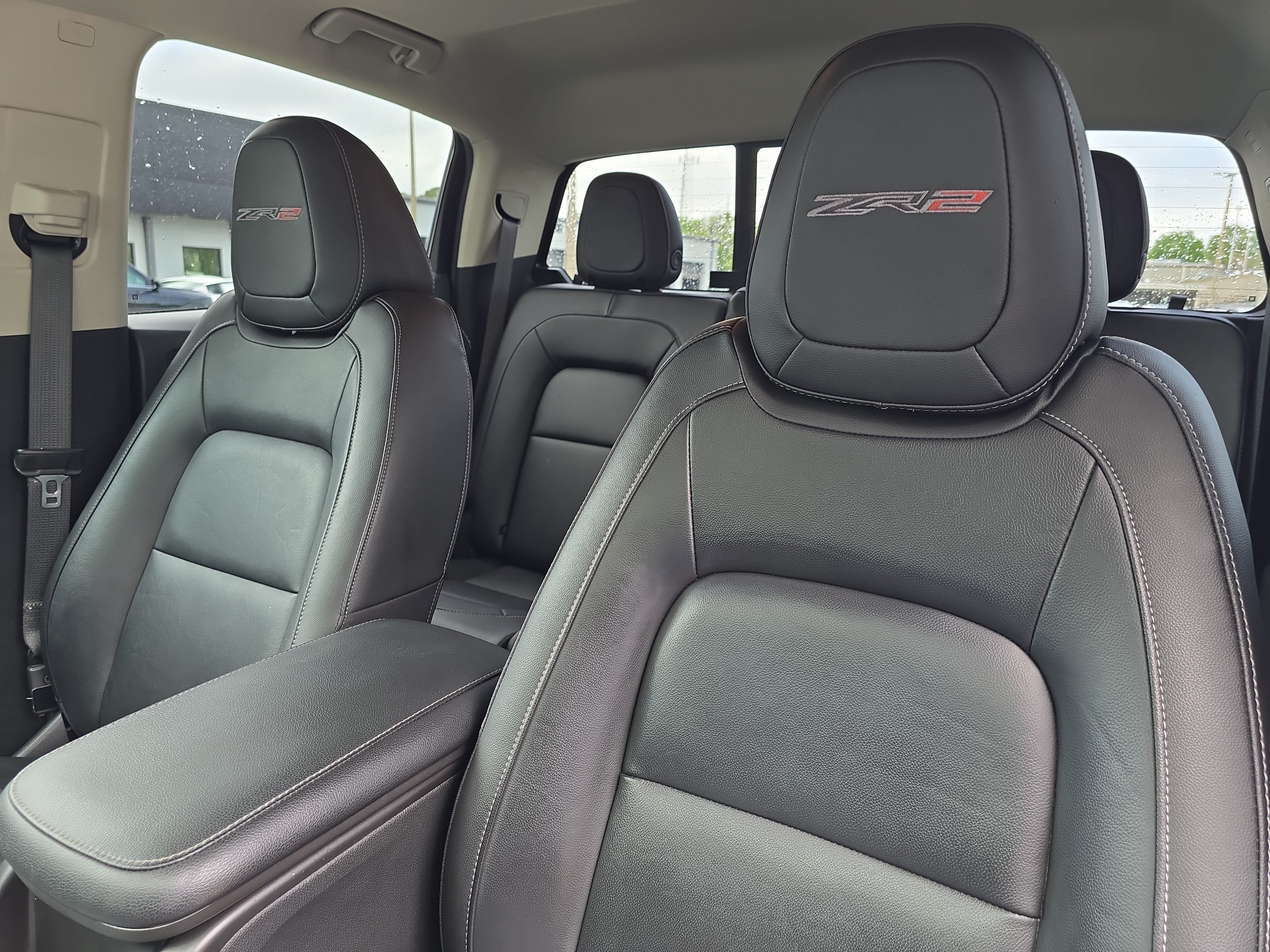 Used 2022 Chevrolet Colorado ZR2 w/ ZR2 Dusk Special Edition AWD/4WD image 21