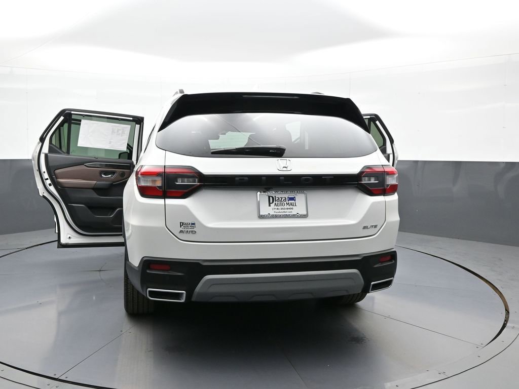 Certified 2023 Honda Pilot Elite image 49